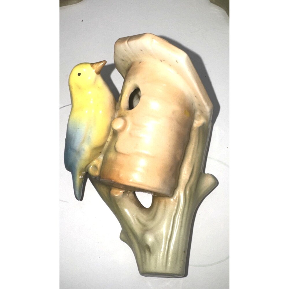 3 trio 1930’s Bird Theme Czechoslovakia Wall Pocket Vase Colorful Czech Ceramic - Picture 2 of 10